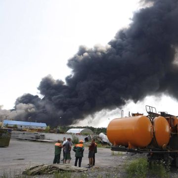 Μεγάλη πυρκαγιά σε πετρελαϊκές εγκαταστάσεις στο Κίεβο