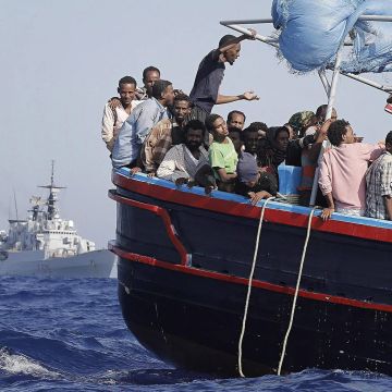 Πειρατές στη Μεσόγειο «εξασκούνται» σε μετανάστες;