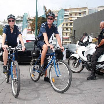 Στην Κέρκυρα ποδηλατούν οι αστυνομικοί
