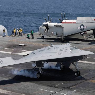 Το ναυτικό των ΗΠΑ επενδύει σε drones