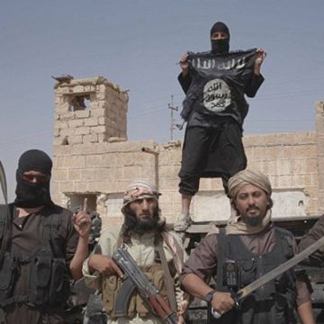 Κοντά στα σύνορα με την Τουρκία έφτασε ο ISIS