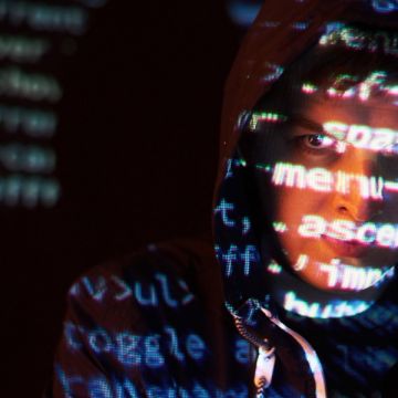 Hackers χρησιμοποίησαν εργαλείο της SpaceX για να πραγματοποιήσουν επιθέσεις σε πλήθος εταιρειών