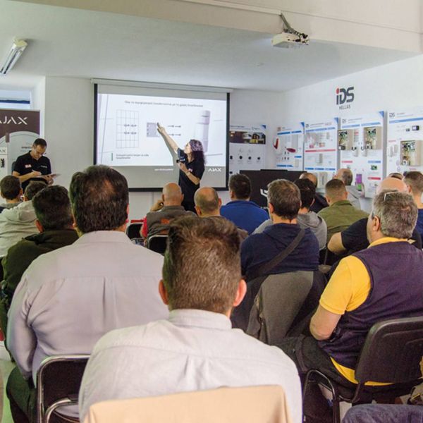 b429640684ae9f25eff3db085ea34600 XL 0ac10c13