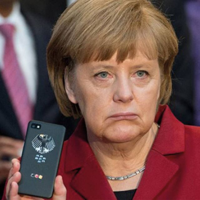 Οι κοριοί της NSA άκουγαν την Μέρκελ σε «εξομολόγησή» της για το ελληνικό χρέος