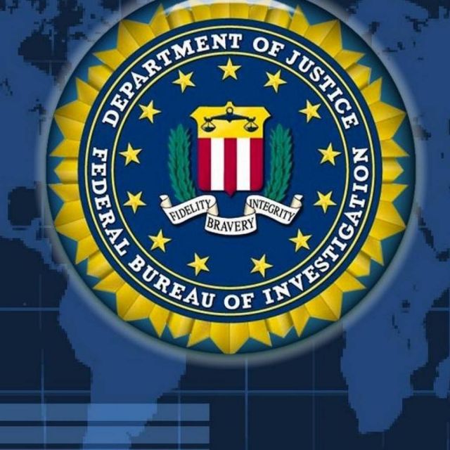 Ένταλμα έρευνας του FBI για τα emails της Χίλαρι