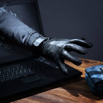 Συμβουλές ΕΛΑΣ για αποφυγή διαδικτυακών απατών