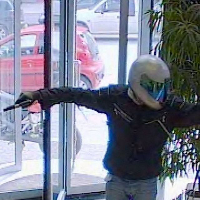 Σύλληψη δραστών ένοπλων ληστειών σε σούπερ μάρκετ