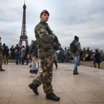 Γαλλία: Επί ποδός 100.000 μέλη των υπηρεσιών ασφαλείας την εορταστική περίοδο