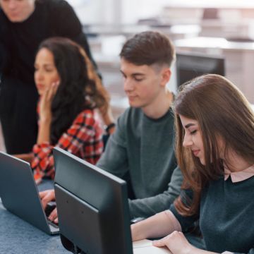 Κυβερνοεπιθέσεις: Πάνω από το 40% αυξήθηκαν το 2025 στον τομέα της εκπαίδευσης