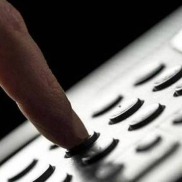 Στα χέρια της ΕΛΑΣ οι δράστες των «τηλεφωνημάτων του τρόμου»