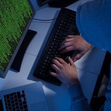 Η παραβίαση της ιδιωτικότητας καθιστά όλους «εκβιάσιμους»