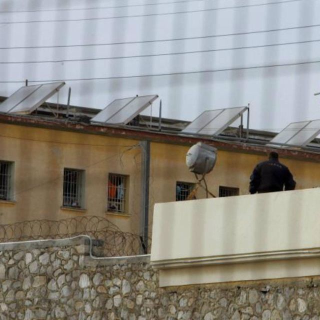 Εκατοντάδες μόνιμες θέσεις για φύλακες και προσωπικό εξωτερικής φρούρησης
