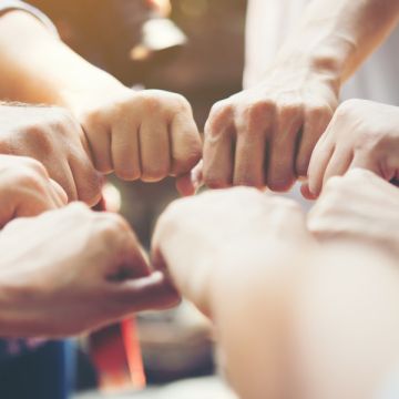 Όλο και περισσότερο μεγαλώνει η ομάδα της Hikvision Greece & Cyprus