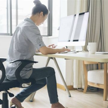 Η τηλε-εργασία, λόγω πανδημίας, εκτόξευσε τις δαπάνες για λύσεις Cloud