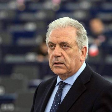 Αβραμόπουλος: Πιο ασφαλής η Ευρώπη με το Σύστημα Πληροφοριών και Άδειας Ταξιδίου