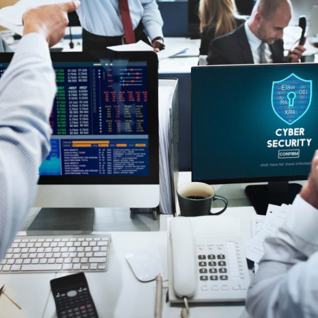 Μία στις τέσσερις εταιρείες υπέστησαν ζημιές άνω των 5 εκατ. δολαρίων από το κυβερνοέγκλημα