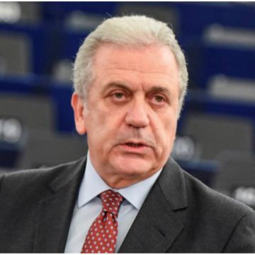 Αβραμόπουλος: Να διαφυλάξουμε τη συνθήκη Σέγκεν