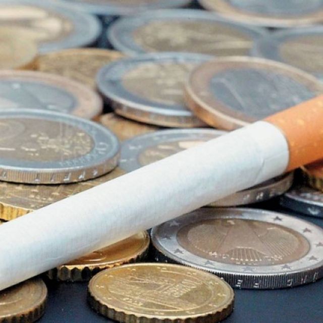 Λαθρέμποροι τσιγάρων στα χέρια της ΕΛΑΣ
