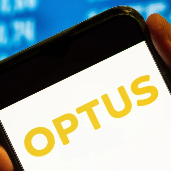 optus 5d37718b