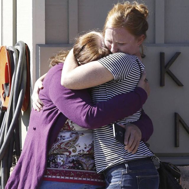 Οργή για τους 13 νέους νεκρούς στις ΗΠΑ