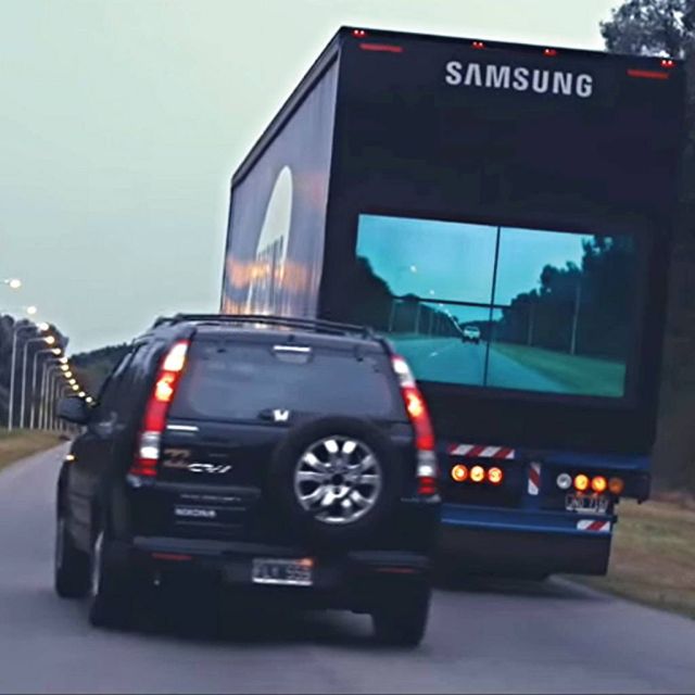 «Διαφανή» φορτηγά της Samsung ασφαλίζουν  τους οδηγούς