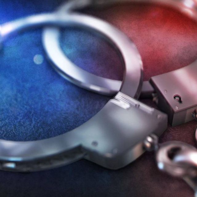 Σύλληψη υπαρχιφύλακα της ΕΛΑΣ για κατοχή όπλων και ναρκωτικών