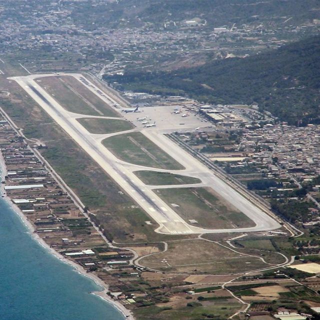 Πιο ασφαλές το αεροδρόμιο Ρόδου με τις νέες προσλήψεις προσωπικού