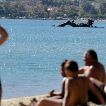 Σε ακτή κατέπεσε απάτσι της Αεροπορίας Στρατού