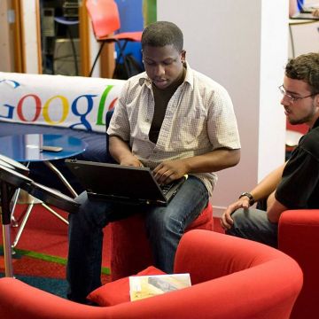 Η Google ανακάλεσε το προσωπικό της λόγω Τραμπ