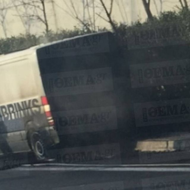 Βανάκι εταιρείας security στις φλόγες στην Αττική Οδό