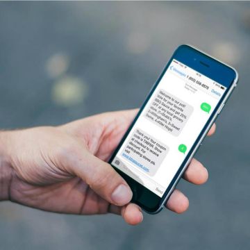 Γαλλία: 430 σεκιούριτι απολύθηκαν μέσω… SMS!