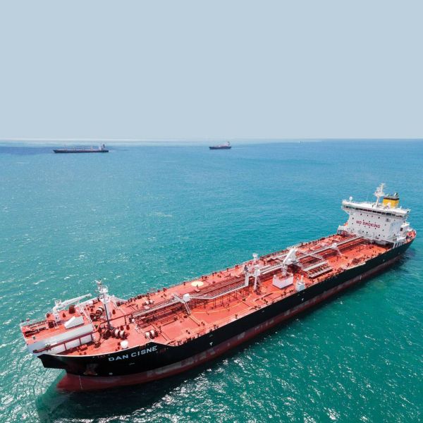 d9ce752361d454057c245a6d830e76f3 XL 6911a63b