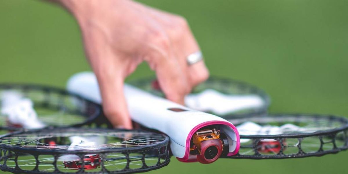 Η Snap μπαίνει στην αγορά των drones
