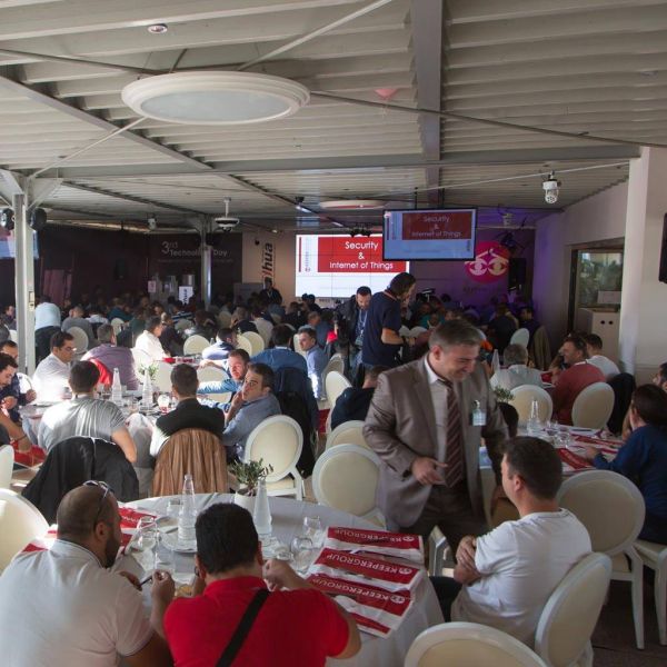 005cbf843a1a4b7c141f5bc5900d47e4 XL 6f9d13e6