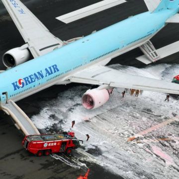 Εγκατάλειψη κορεατικού αεροπλάνου λόγω καπνού σε κινητήρα του