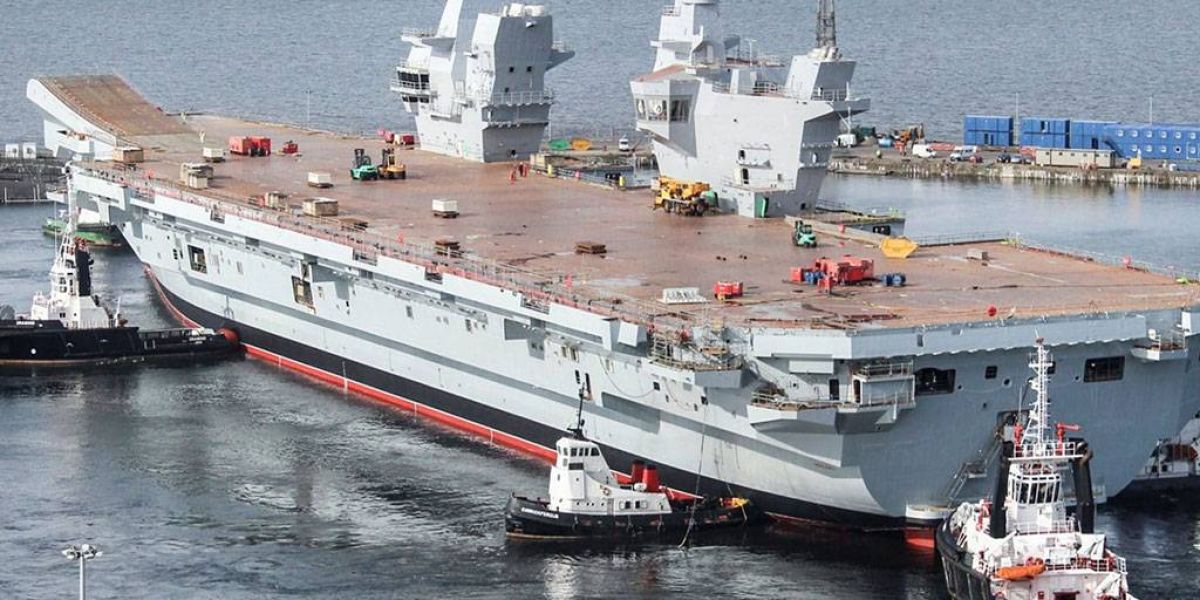 Eντυπωσιάζει το μεγαλύτερο πολεμικό πλοίο στην ιστορία της Βρετανίας