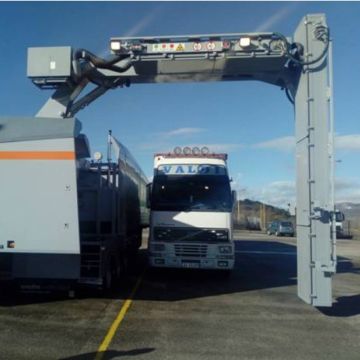 “Λαβράκια” έβγαλε το X-Ray στο τελωνείο Πειραιά