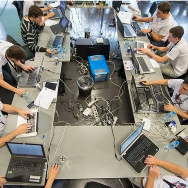 db4303ccdfd47f5d03229a9c1a908d50 XL 78133429