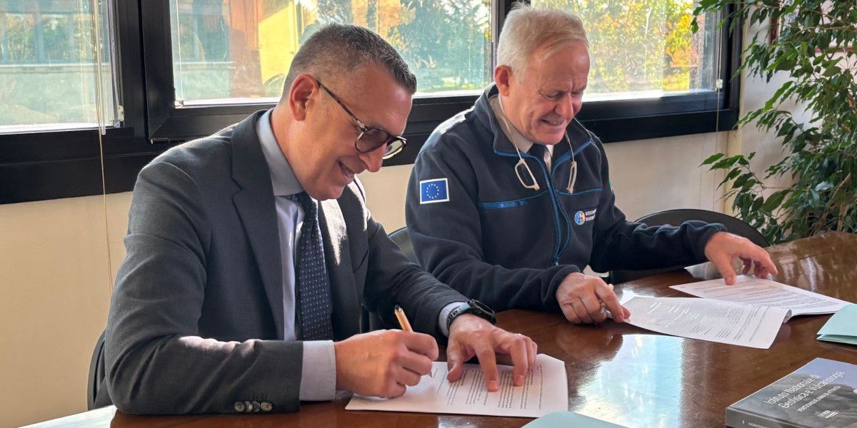 sparkle seismos 7c4a5a72