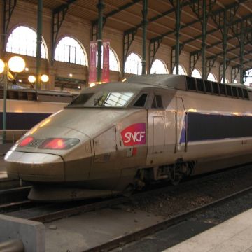 Πράκτορες με πολιτικά στα τρένα της Γαλλίας