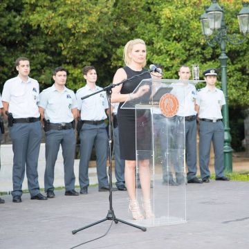 Ο «αστυνομικός της γειτονιάς» πήγε… Καλλιθέα