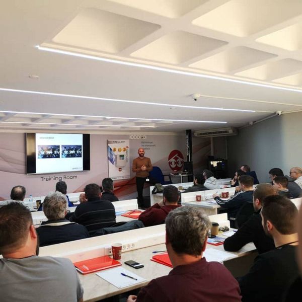 ff7c54de13c7138df0d0bab30f3e9e82 XL 8b6209c1