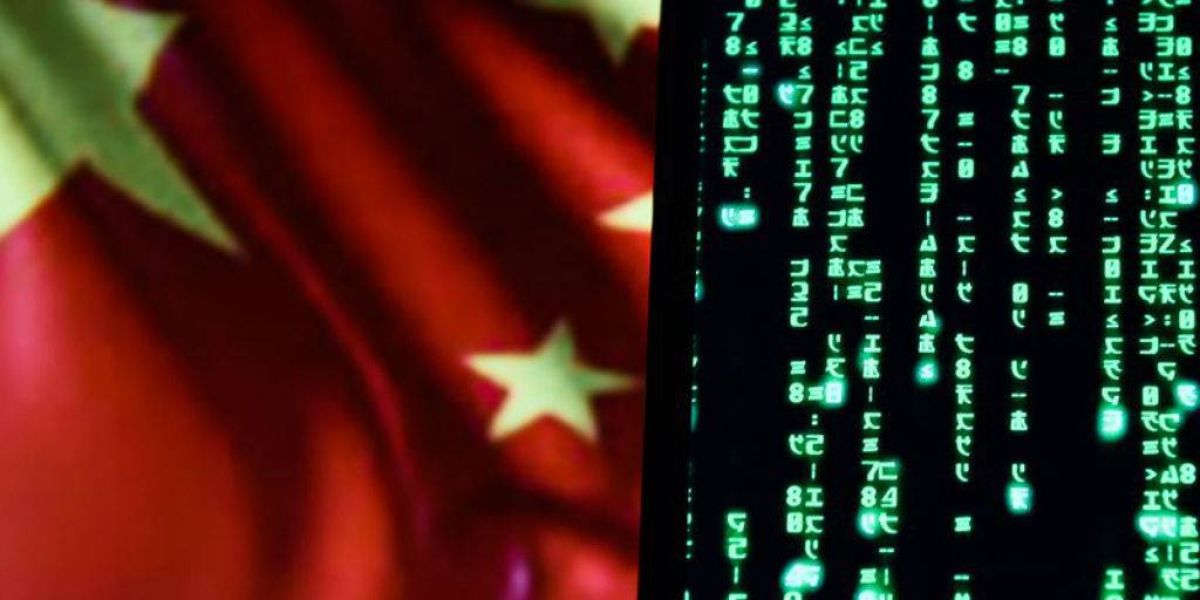 Κίνα: εγκαθιστούν κρυφά εφαρμογές παρακολούθησης στα κινητά τουριστών