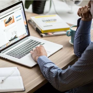 Κλείστε online τις χριστουγεννιάτικες διακοπές σας με ασφάλεια