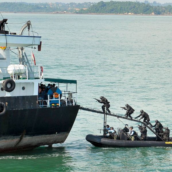 33de7fdb3721a80a6f2475b16576b6b7 XL 9f8f2a7c