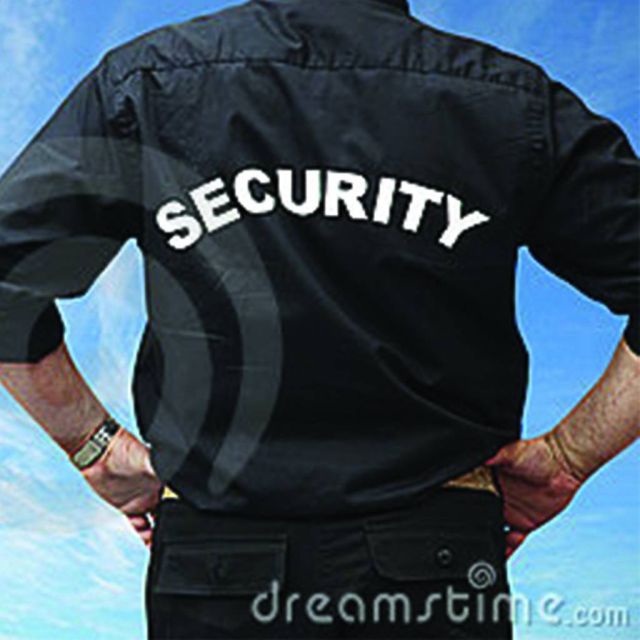 Ξάφνιασαν τον security και πήραν 550 ευρώ