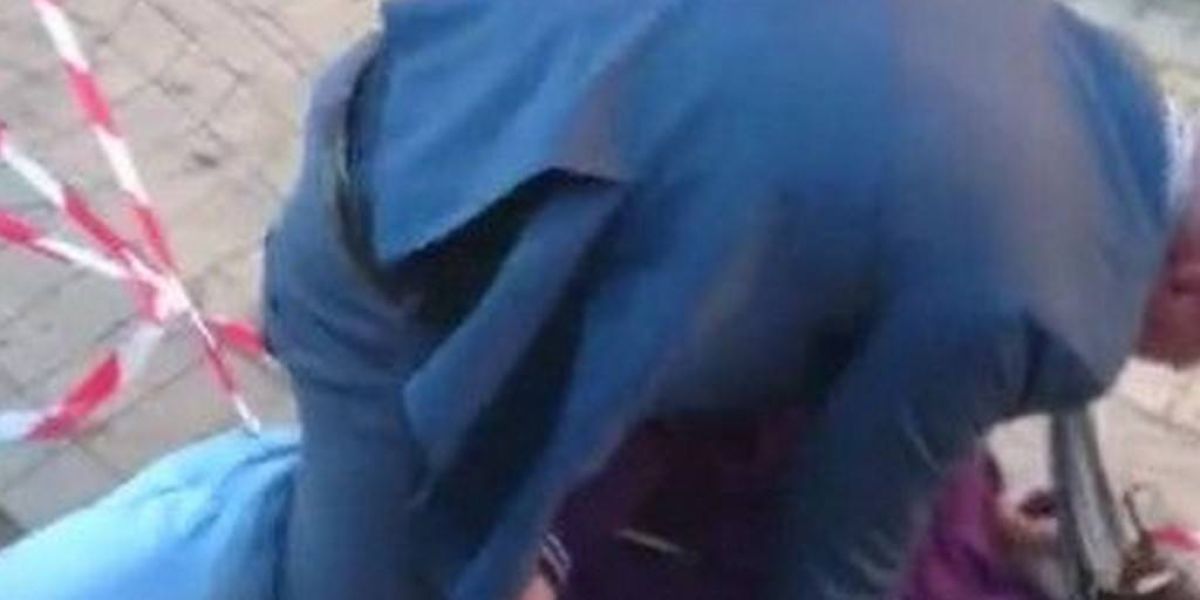 Σωματοφύλακας πολιτικού αποσόβησε… χαστούκι