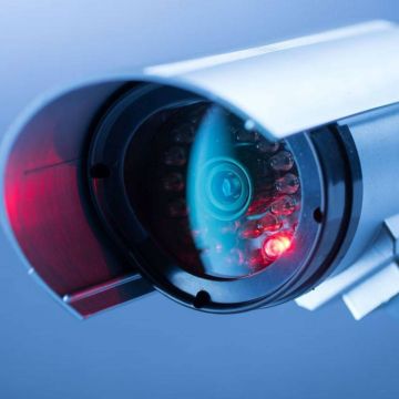 Zητούν την αφαίρεση καμερών ασφαλείας από το δημαρχείο Βόλου