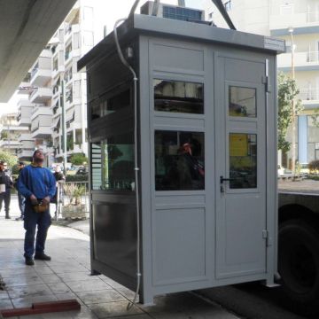 Νέα λουκέτα σε αστυνομικά τμήματα της Αττικής