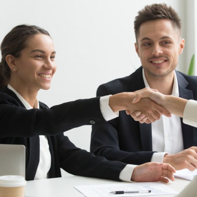 Η Olympia Electronics αναζητά να επεκτείνει την ομάδα της